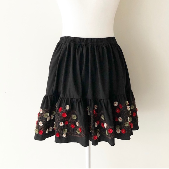 4/$20 🌴 Black Floral Embroidered Ruffle Hem Skirt - Picture 4 of 7
